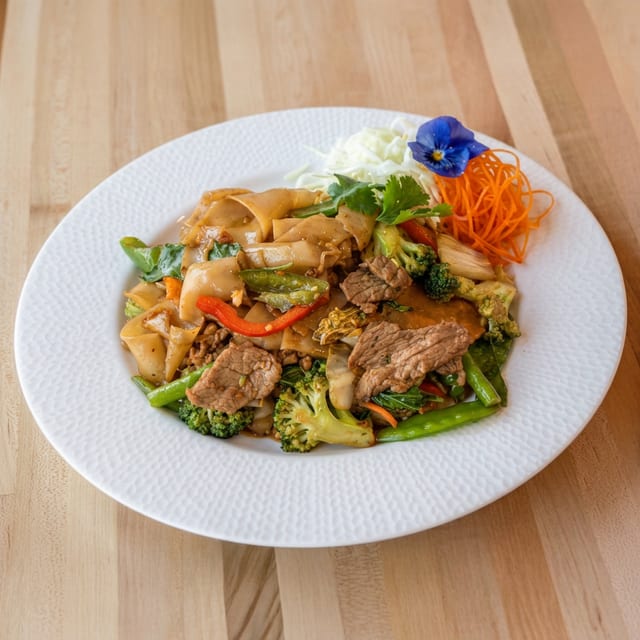 Seafood Pad Kee Mao.